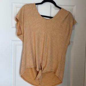 short sleeve tie in front yellow striped shirt!